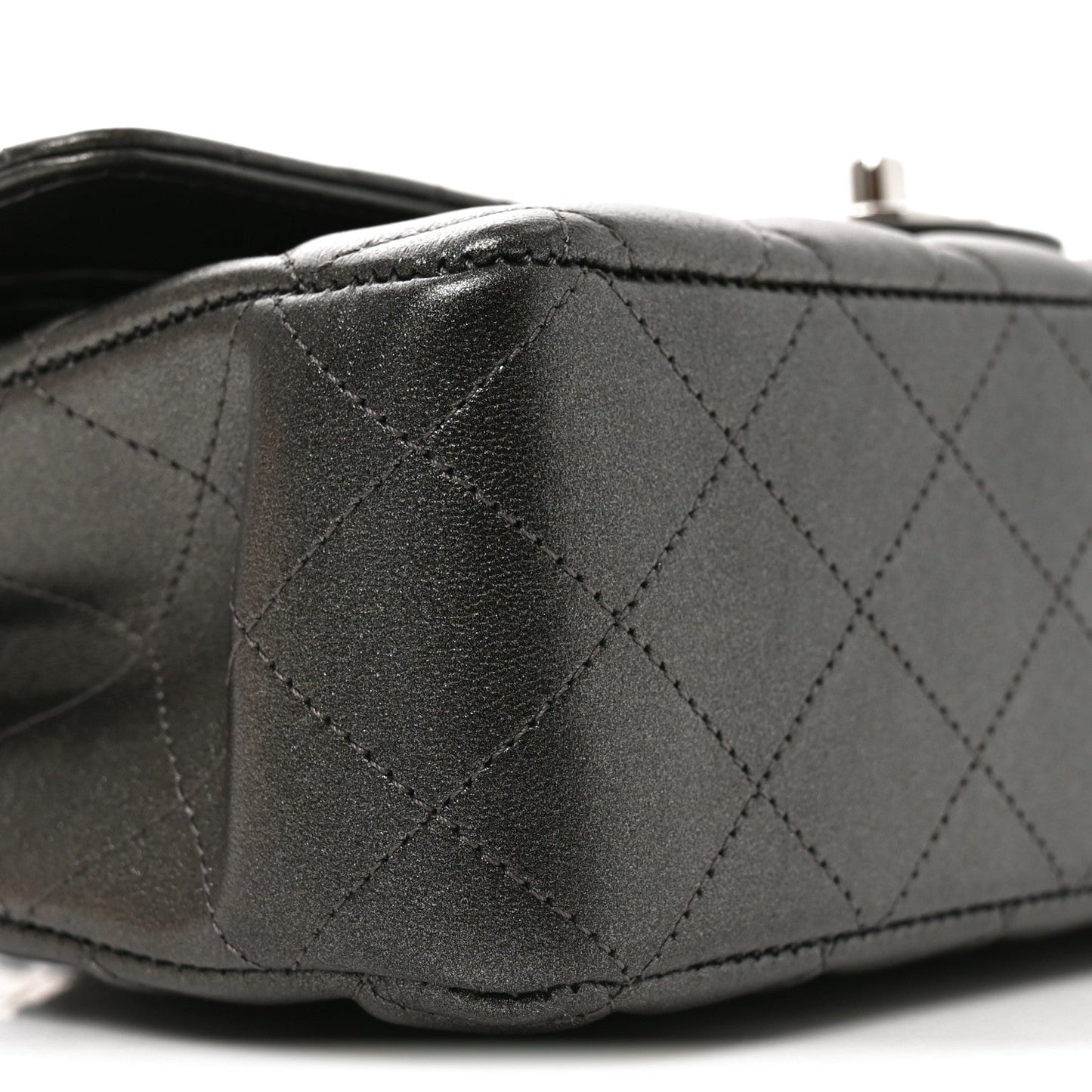 Metallic Lambskin Quilted Medium Double Flap Anthracite