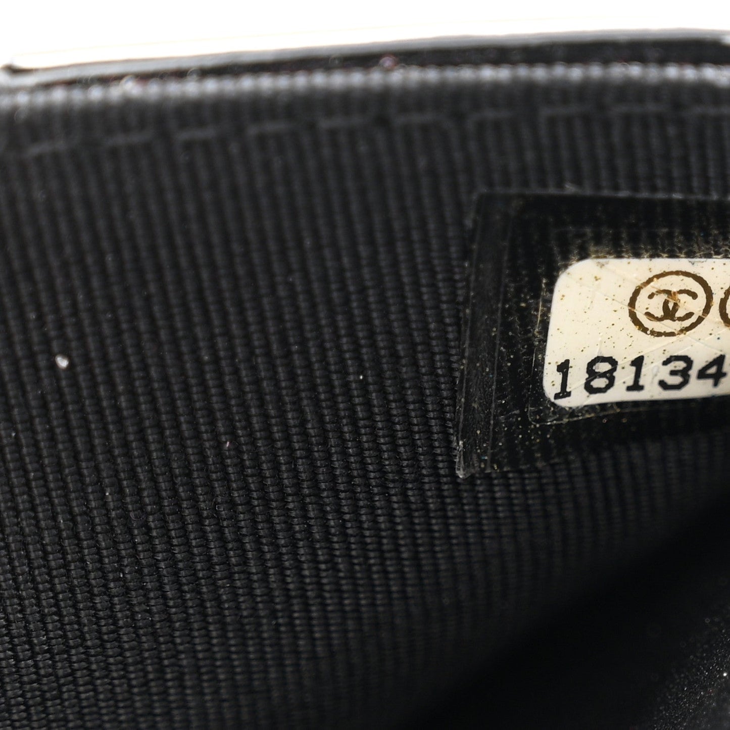 Patent Quilted Wallet On Chain WOC Black