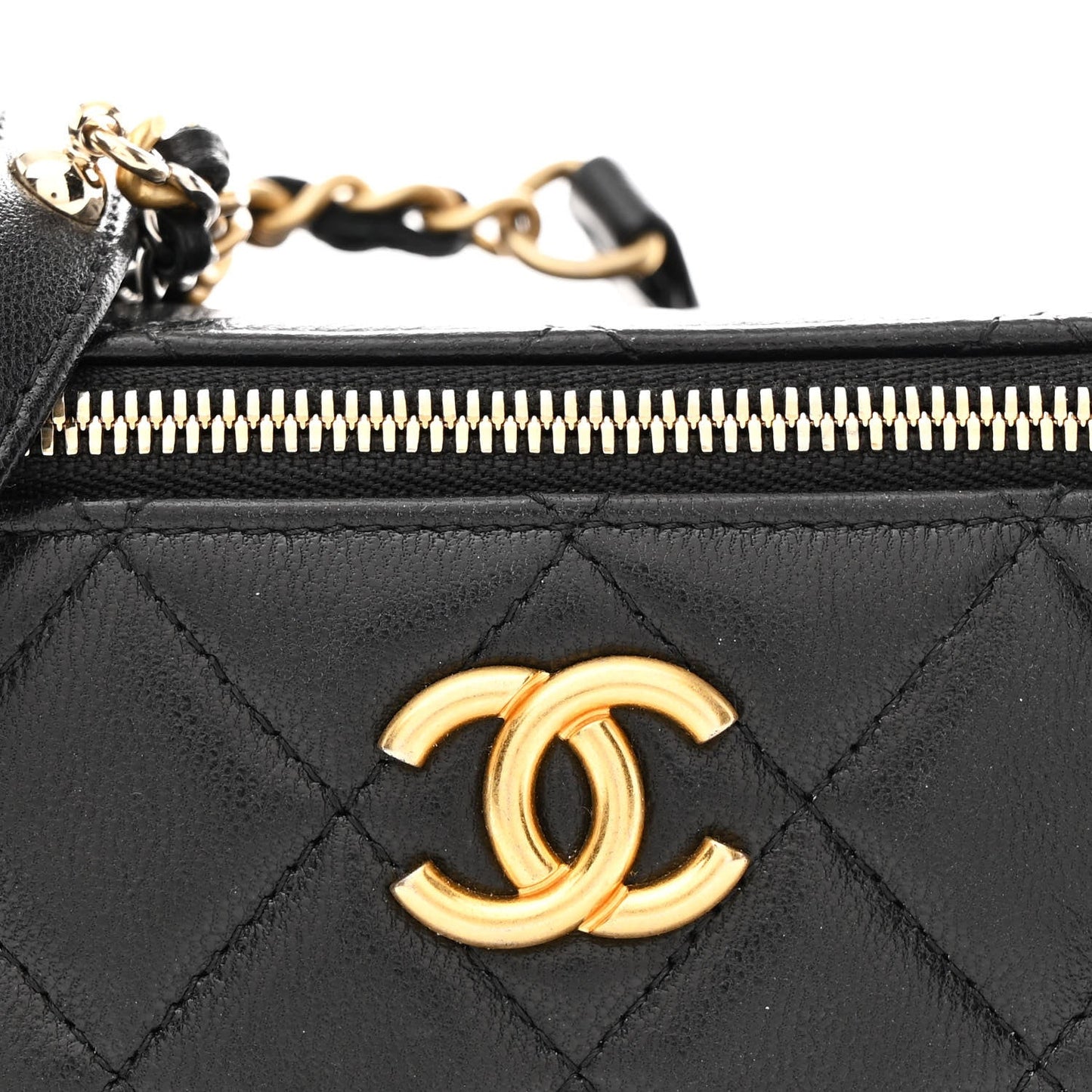 Goatskin Quilted Punk Essentials Vanity Case With Chain Black