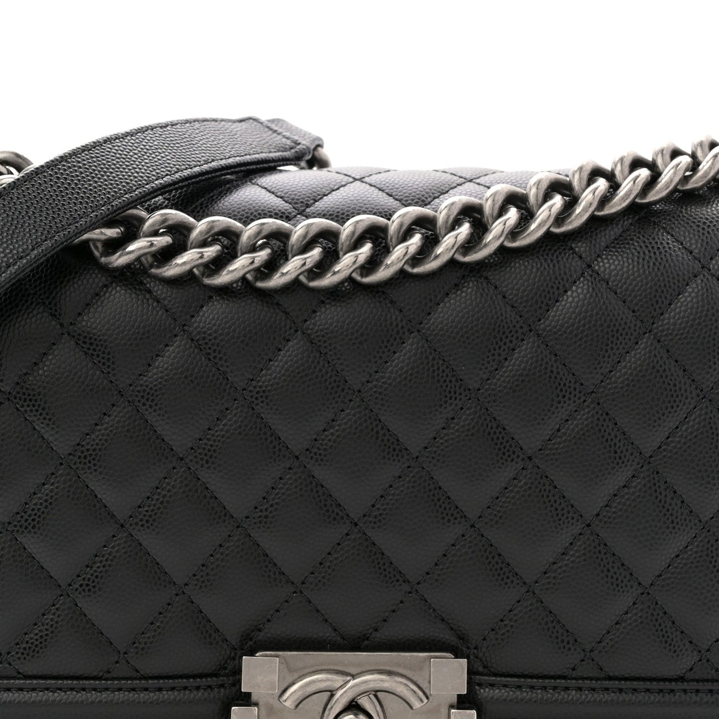 Caviar Quilted Medium Boy Flap Black