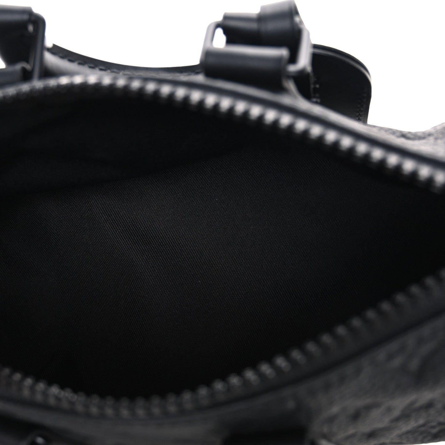 Monogram Taurillon Keepall Bandouliere 25 Black