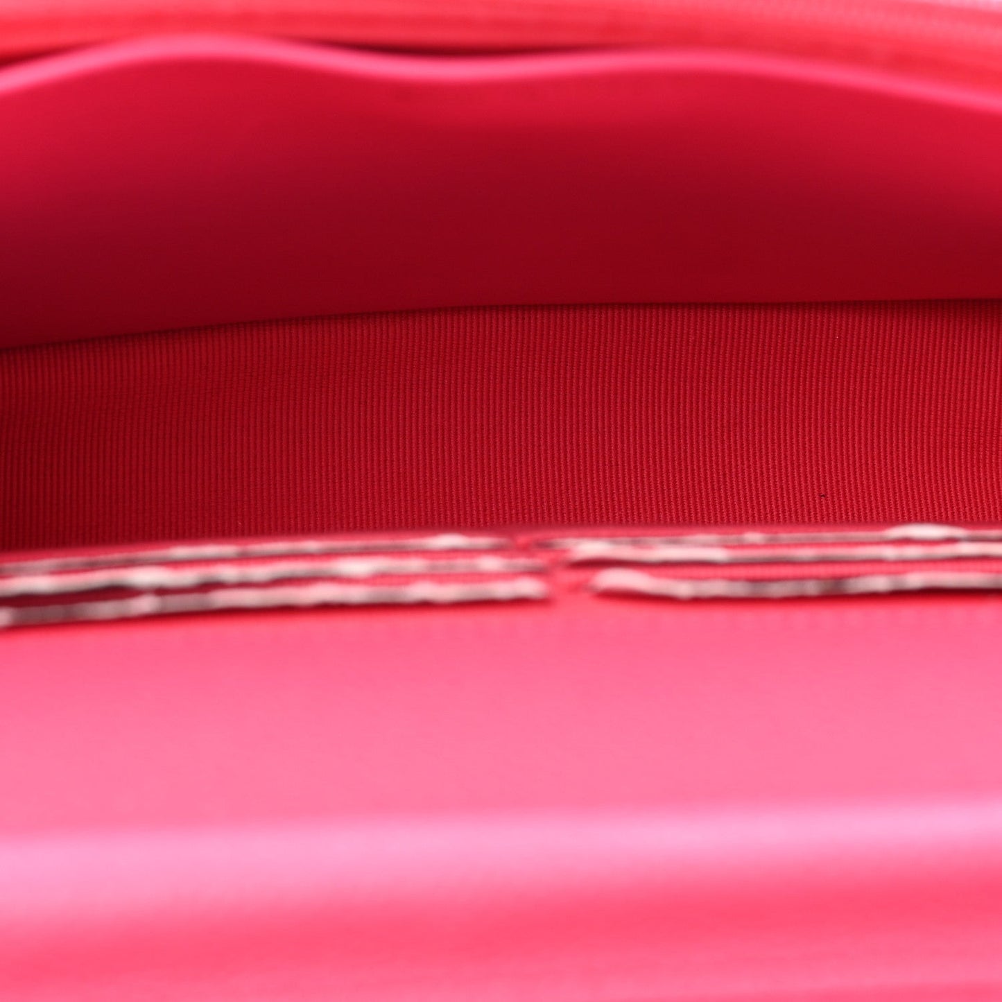 Caviar Quilted Wallet on Chain WOC Fuchsia