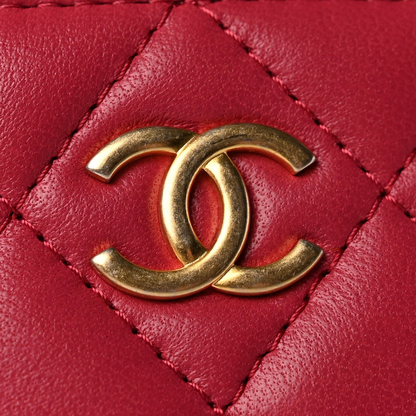 Lambskin Quilted Top Handle Mini Vanity Case With Chain Dark Pink