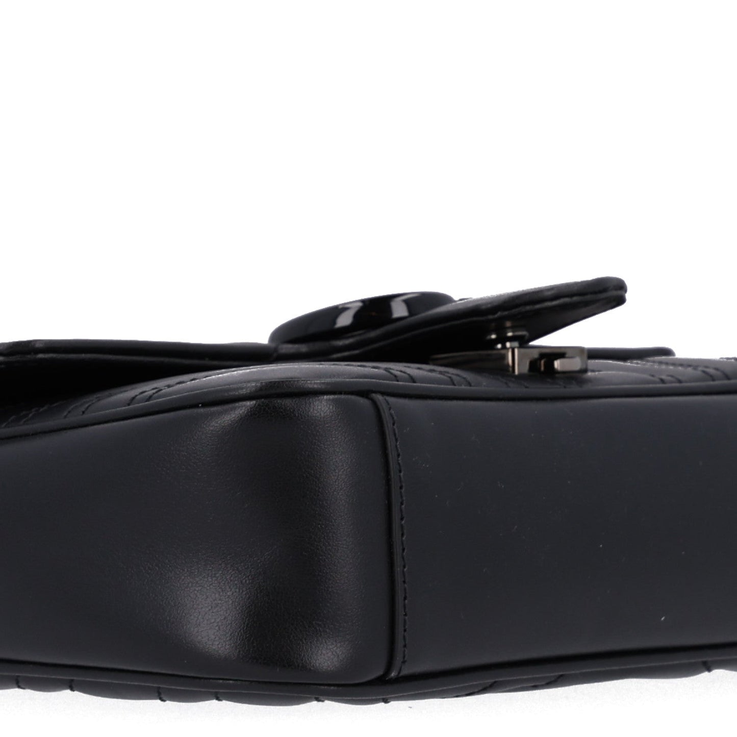 Calfskin Matelasse Monochrome Mini GG Marmont Shoulder Bag Black
