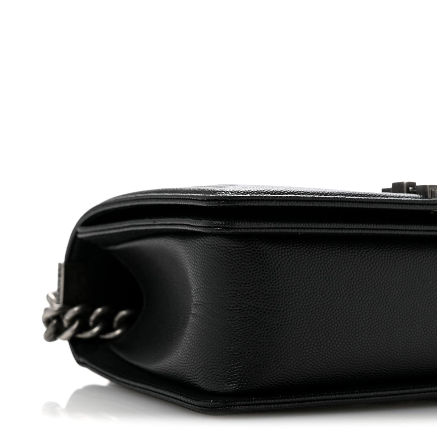 Caviar Quilted Medium Boy Flap Black