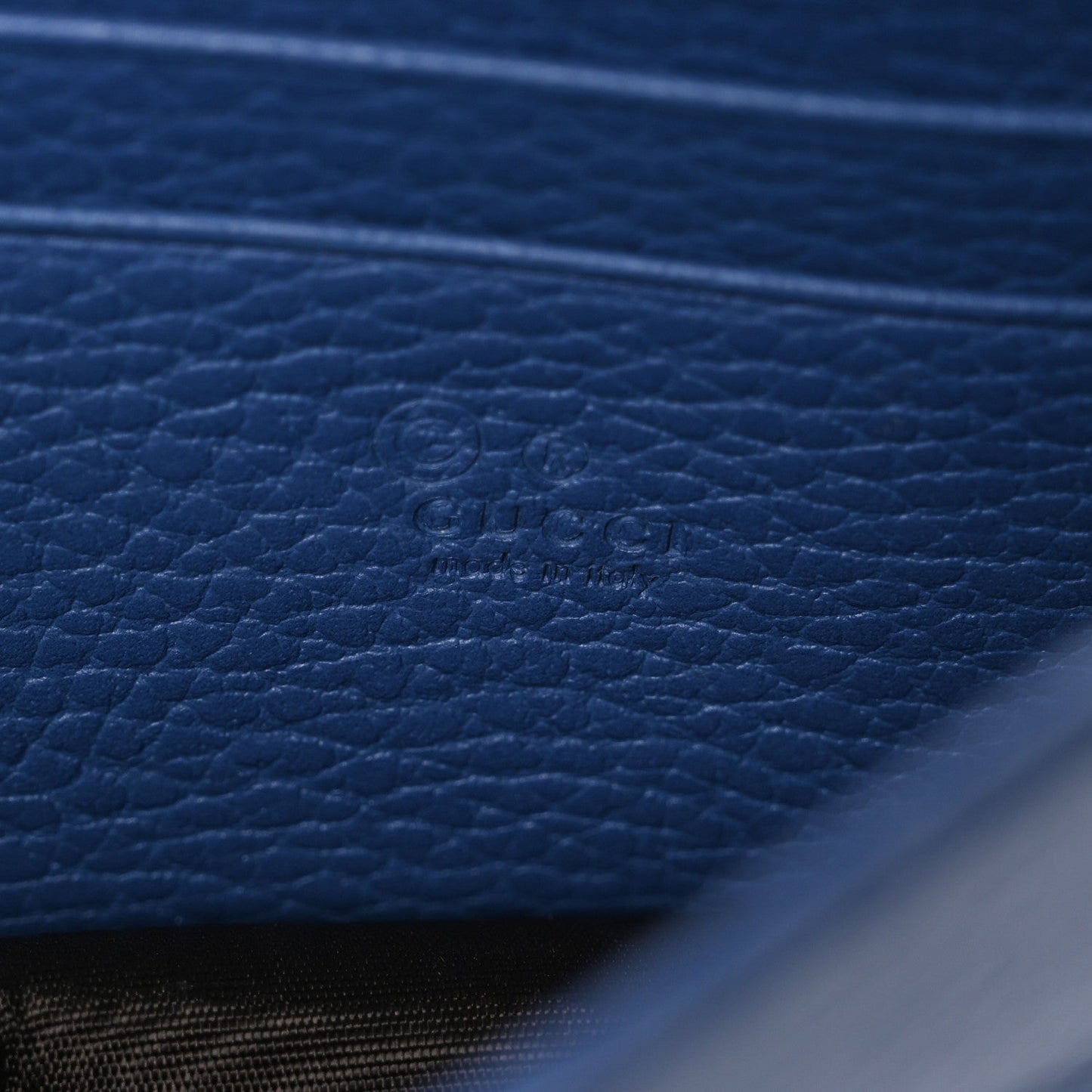 Dollar Calfskin Interlocking G Chain Wallet Caspian