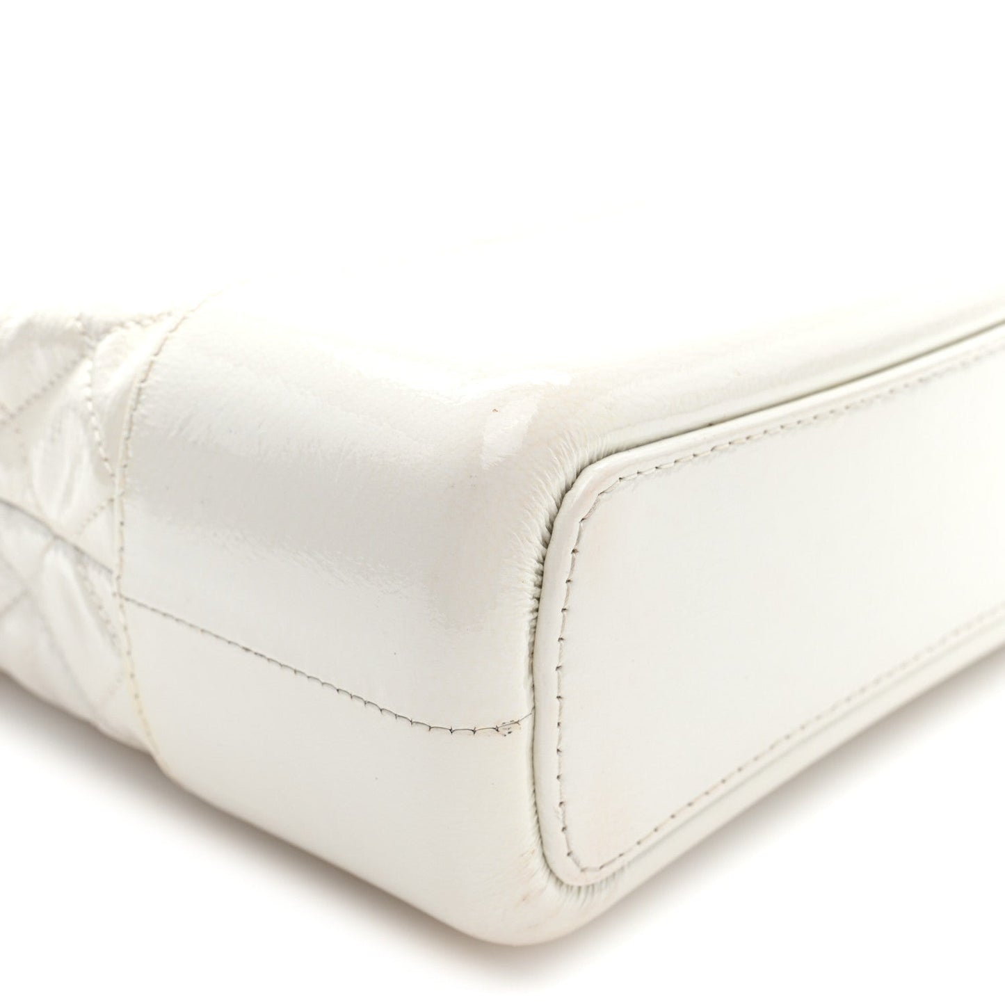 Patent Goatskin Quilted Medium Gabrielle Hobo White