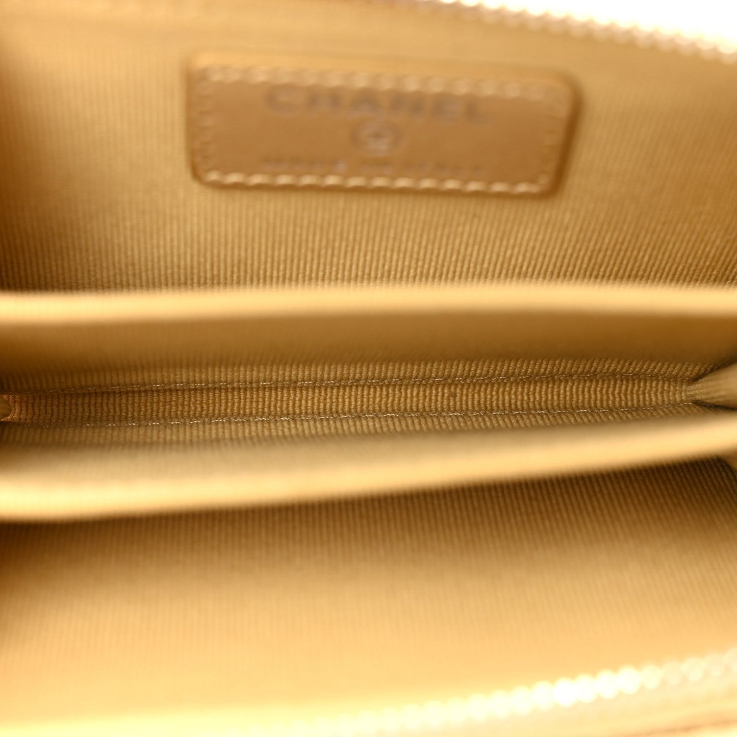 Metallic Caviar Quilted Zip Coin Purse Gold