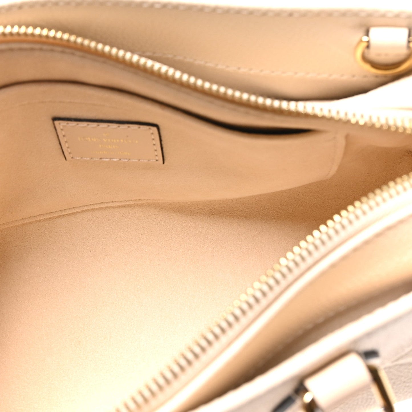 Empreinte Monogram Giant OnTheGo East West Creme