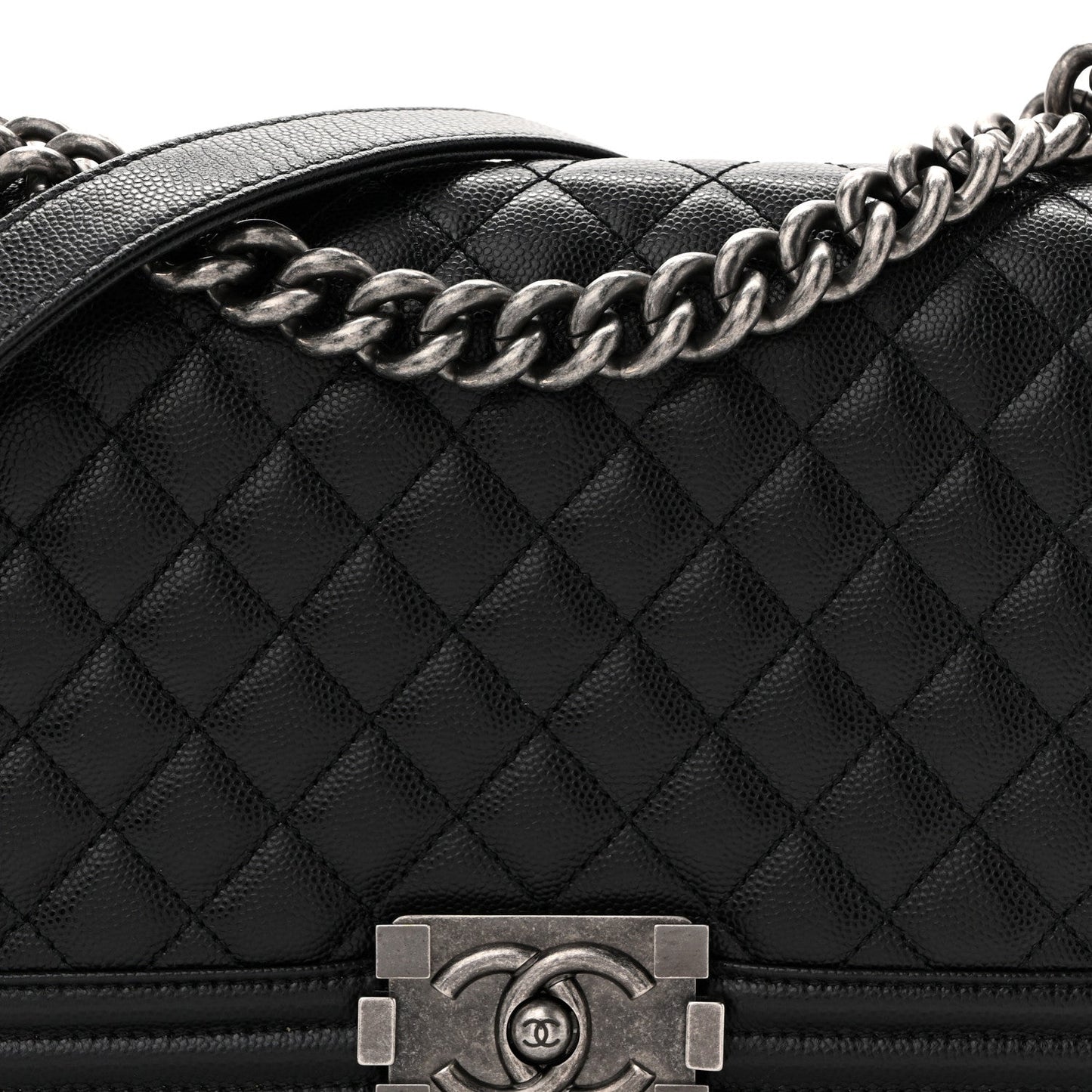 Caviar Quilted Medium Boy Flap Black