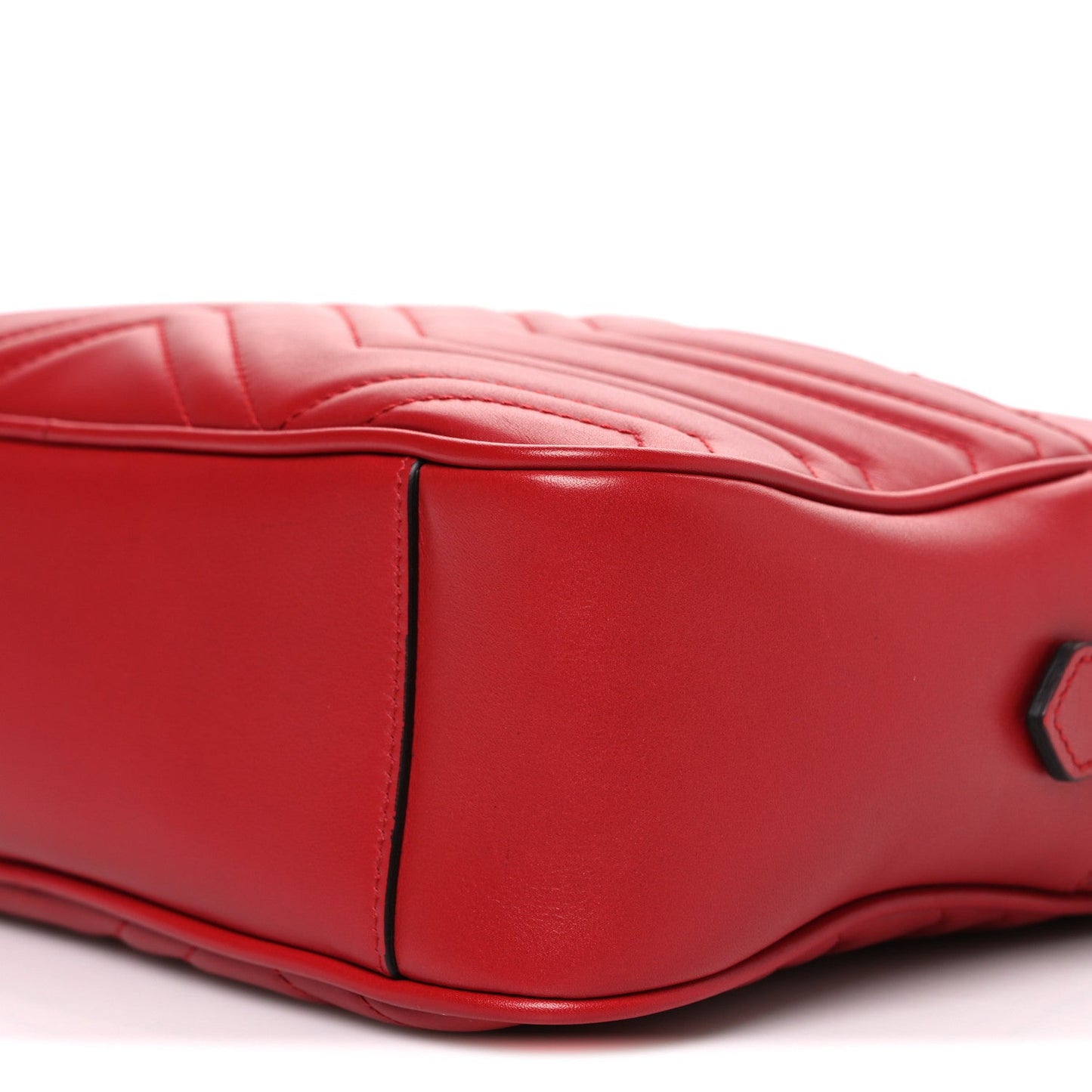 Calfskin Matelasse Medium GG Marmont Chain Shoulder Bag Hibiscus Red