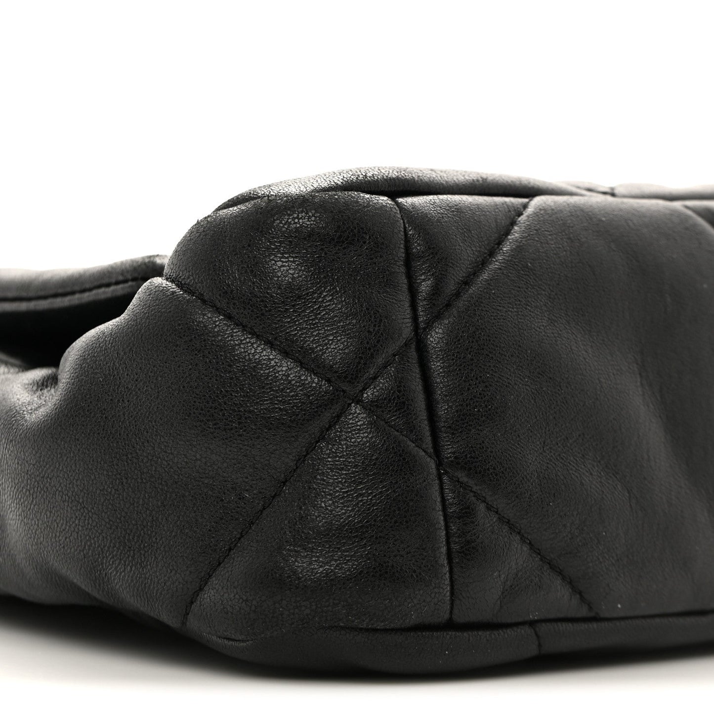 Lambskin Quilted Medium Chanel 19 Flap Black