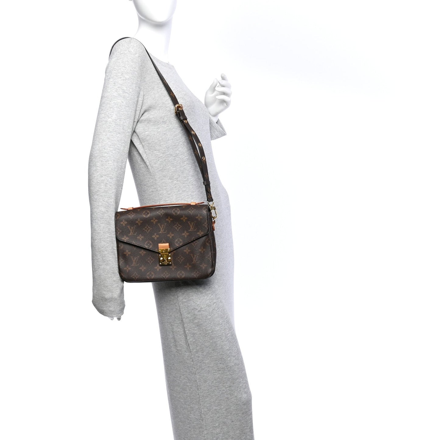 Monogram Pochette Metis