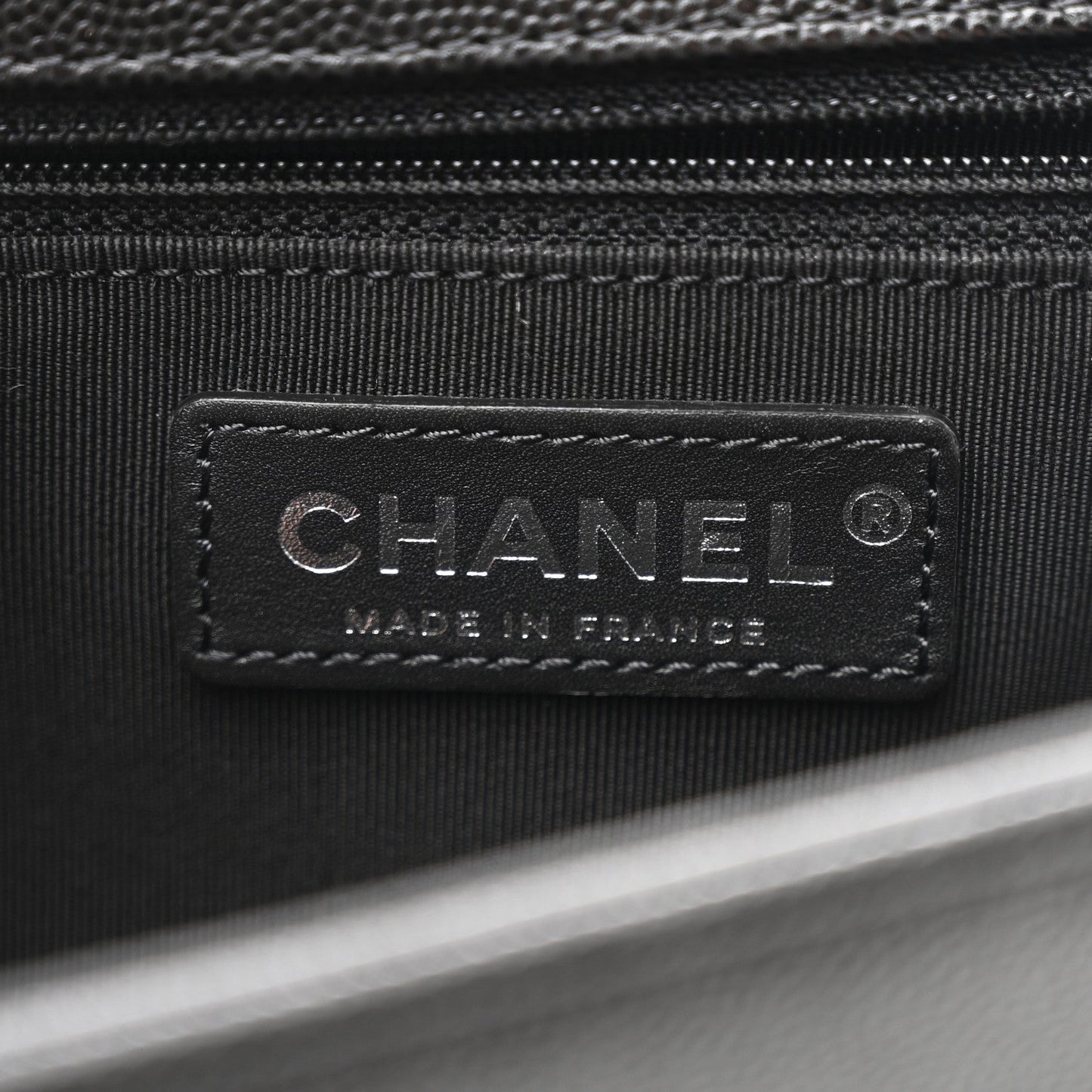 Caviar Quilted New Medium Boy Flap Black