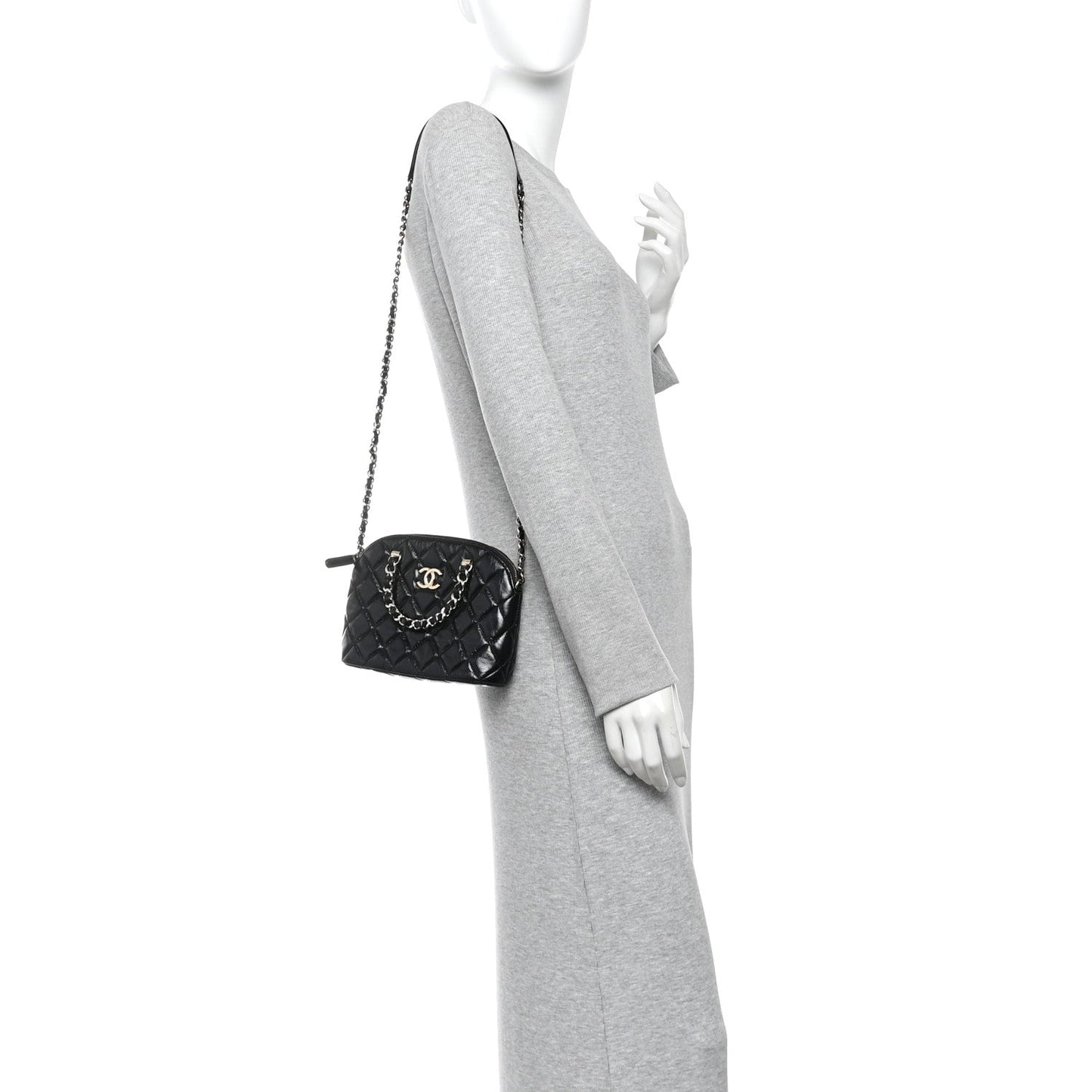 Shiny Lambskin Quilted Shiny Coco Clutch With Chain Black