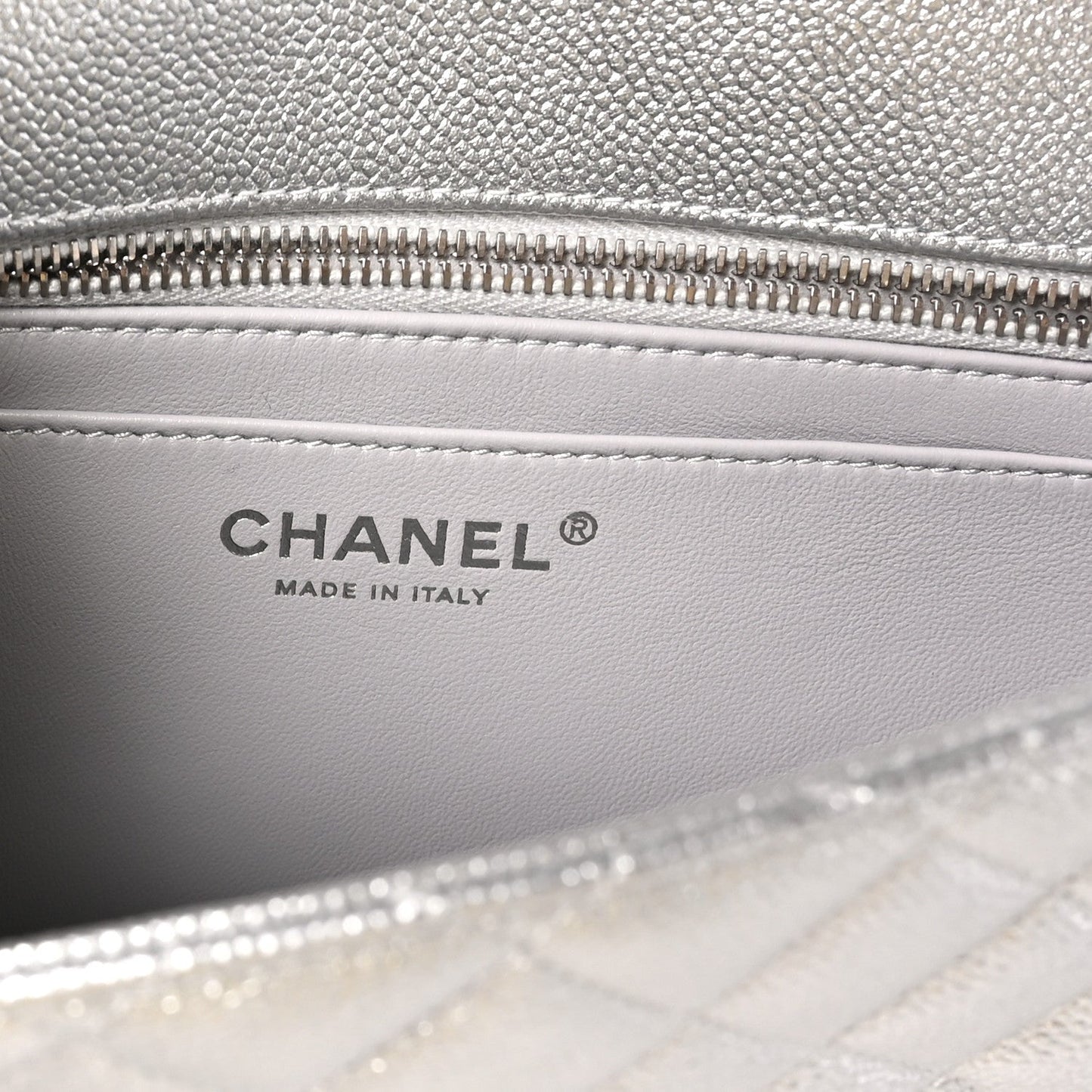 Metallic Caviar Quilted Medium CC Slide Flap Silver