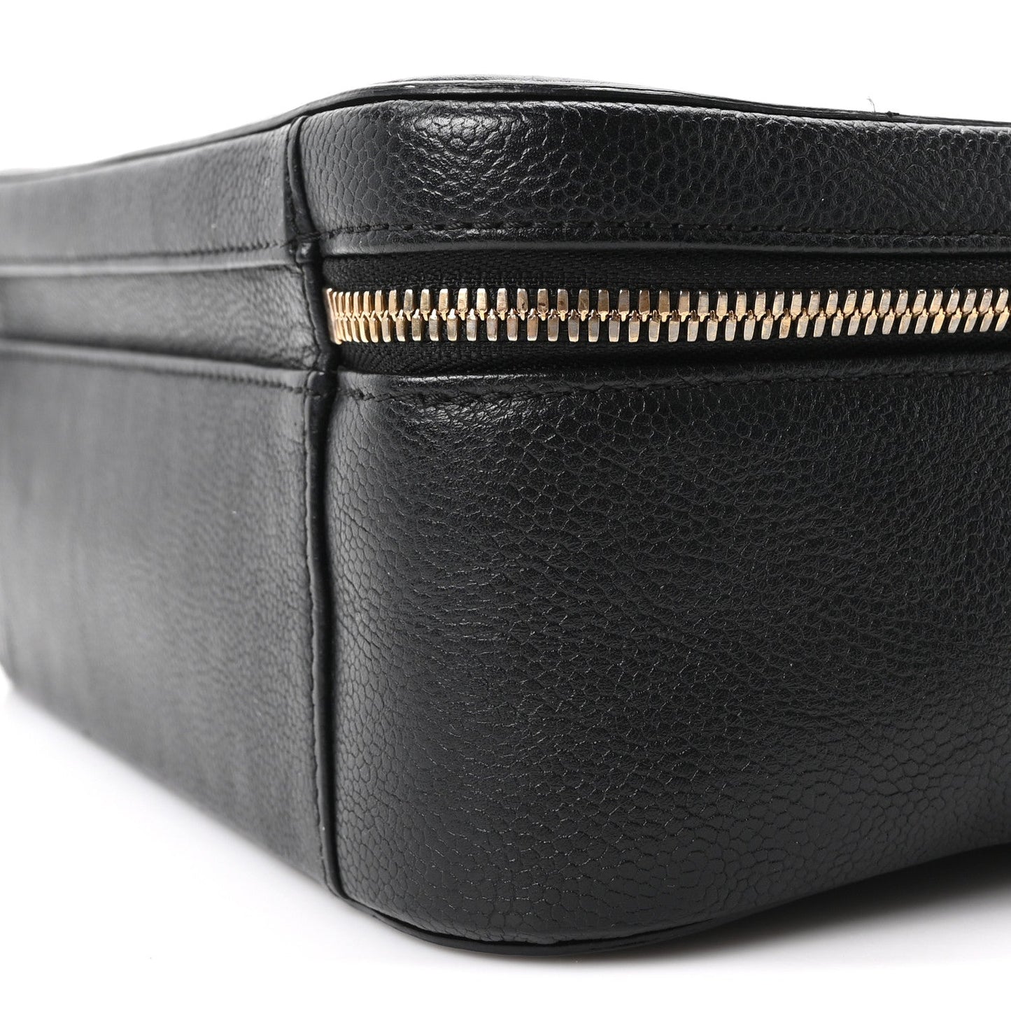 Caviar Quilted Large CC Filigree Vanity Case Black