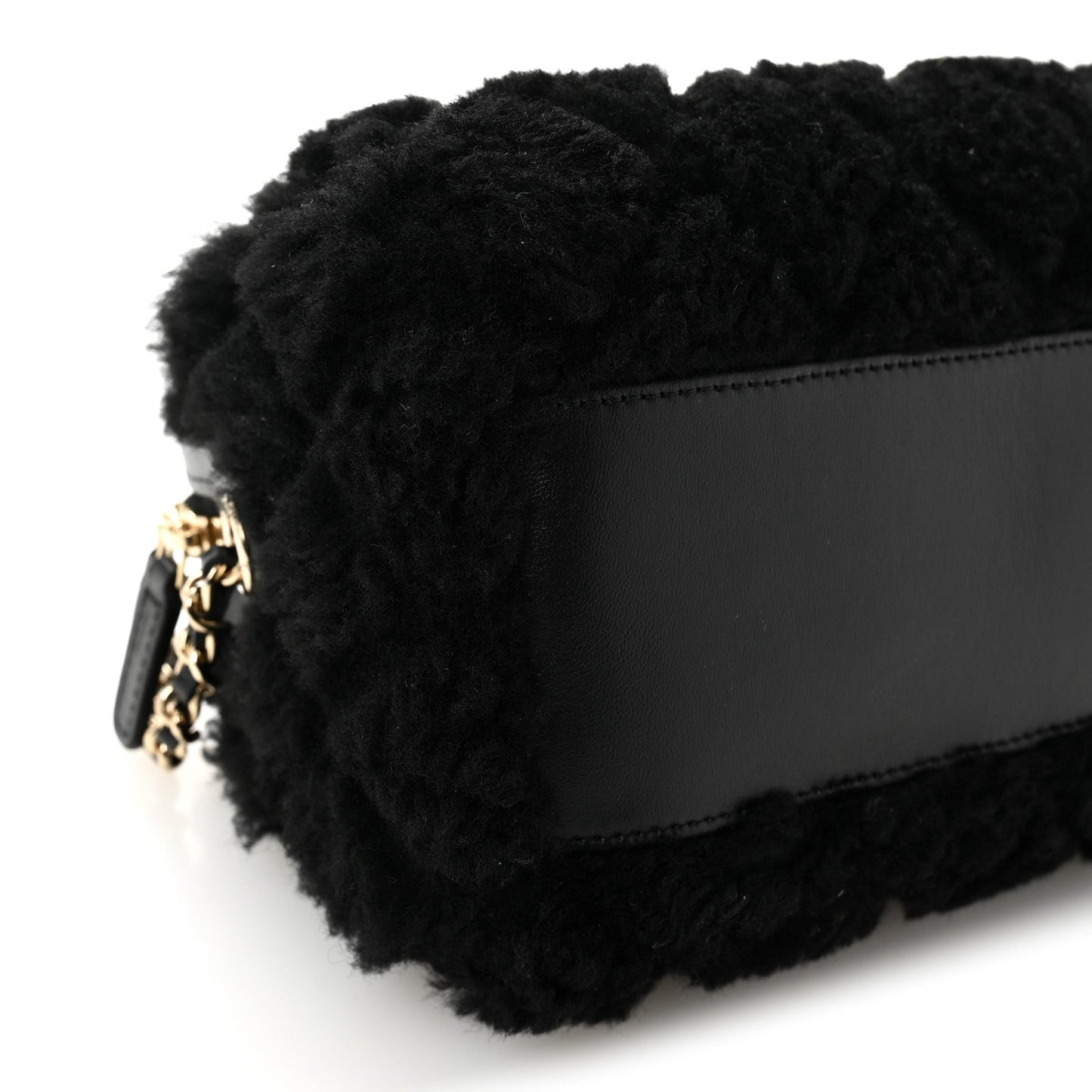 Shearling Quilted Barrel Clutch With Chain Black