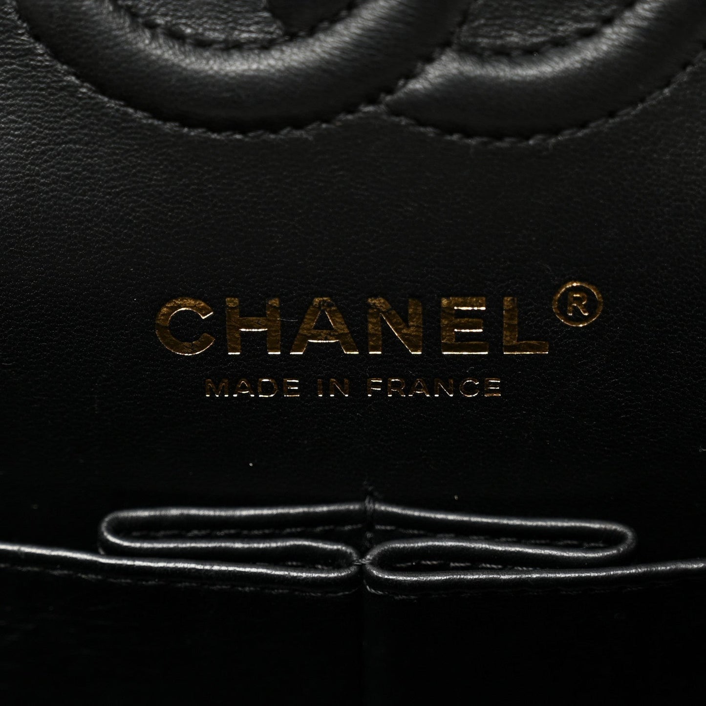 Caviar Flat Chevron Quilted Small Double Flap Black