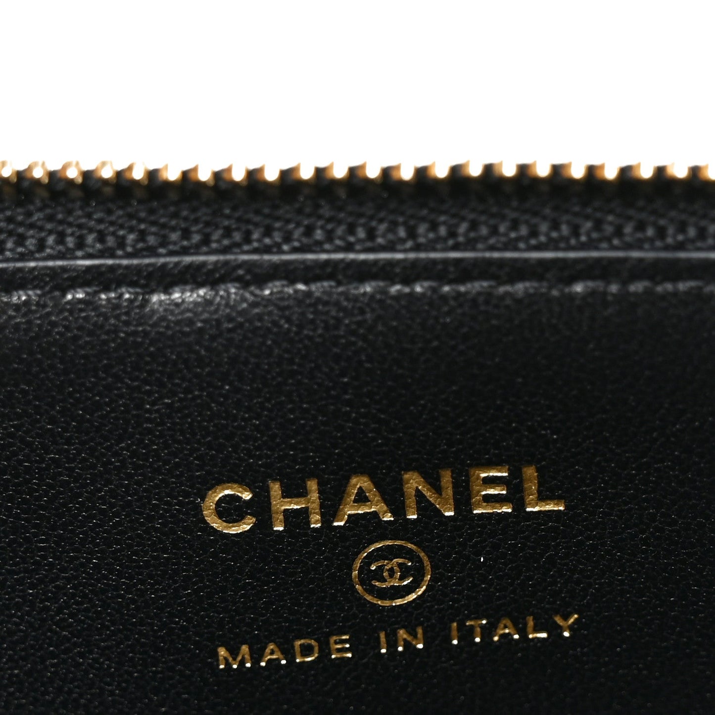 Calfskin Crocodile Embossed Crococo Zipped Card Holder Black