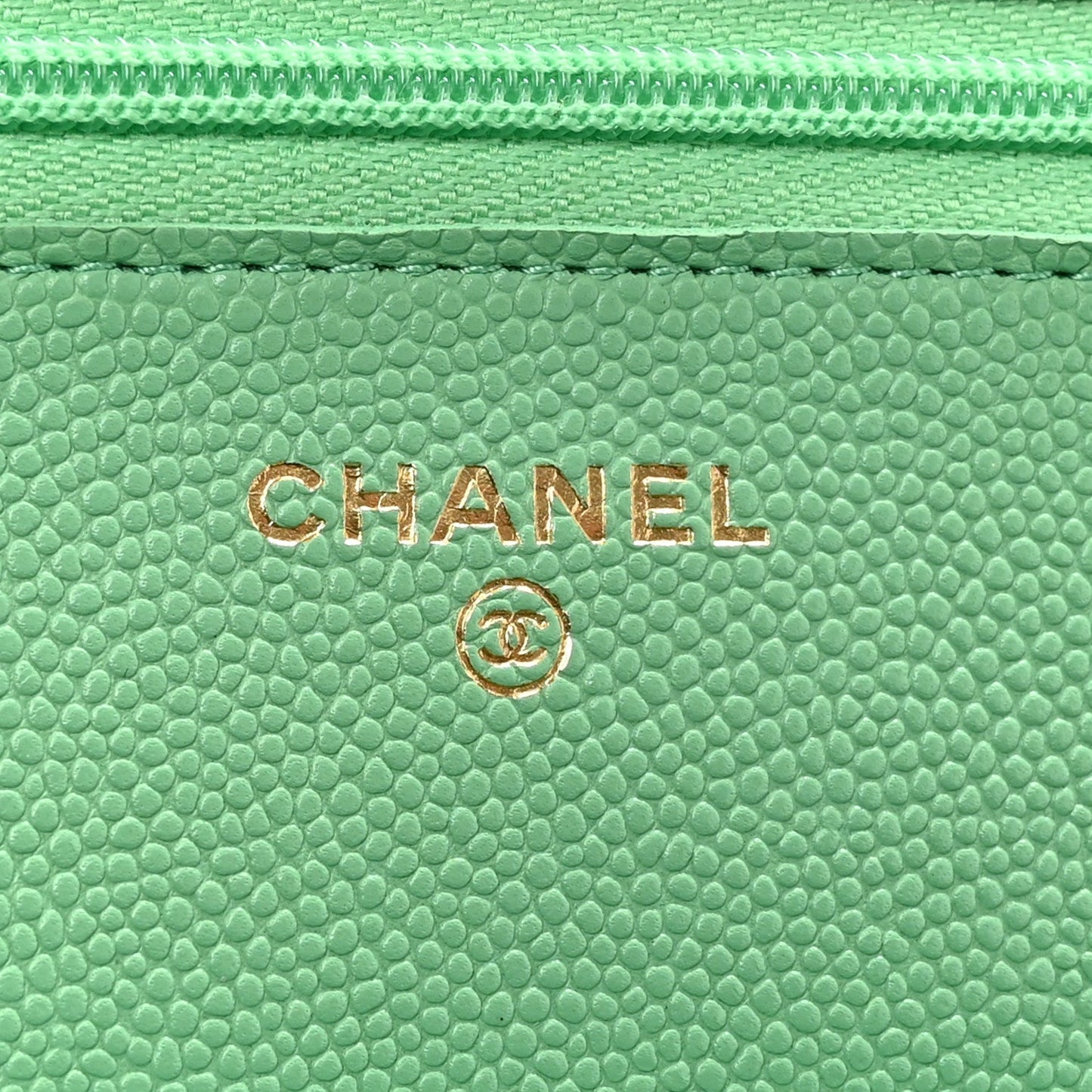 Caviar Quilted Wallet On Chain WOC Green