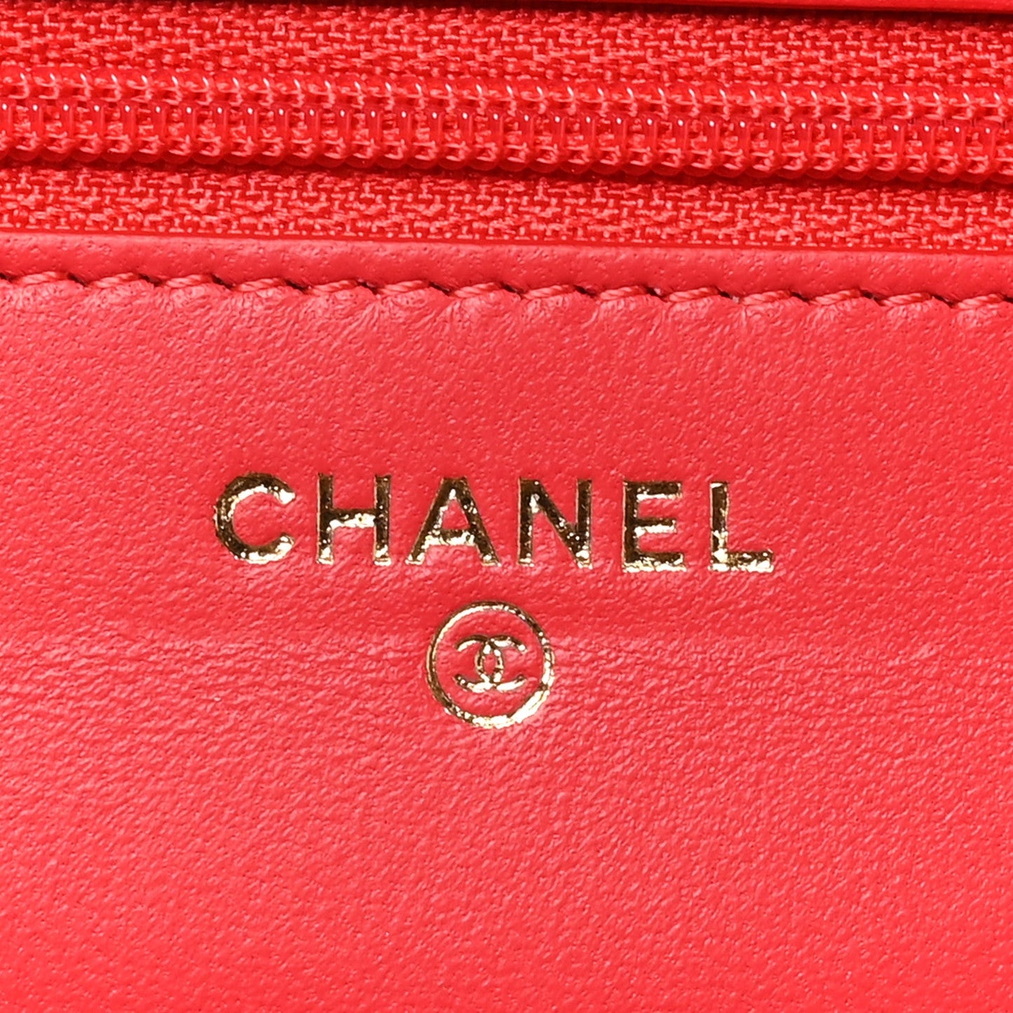 Lambskin Quilted CC Pearl Crush Wallet On Chain WOC  Red