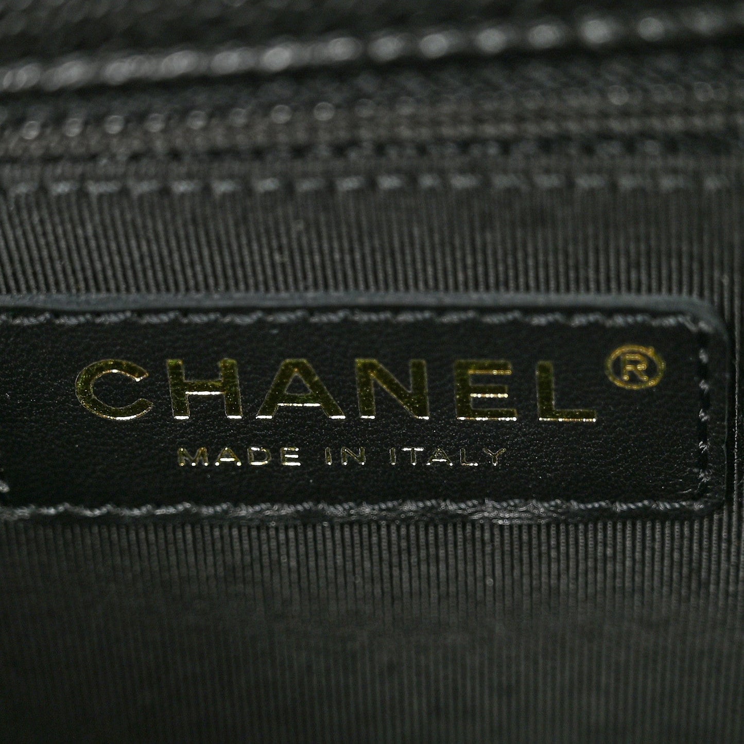 Caviar Quilted New Medium Boy Flap Black