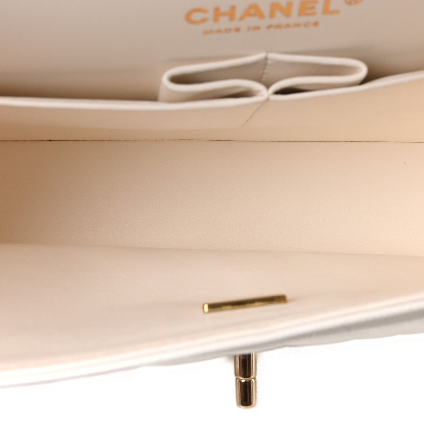 Caviar Quilted Medium Double Flap White