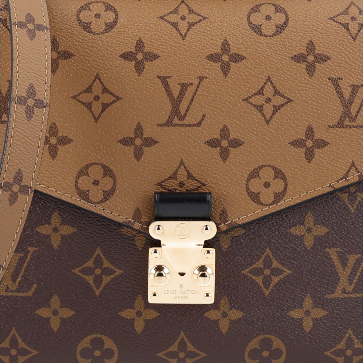 Reverse Monogram Pochette Metis