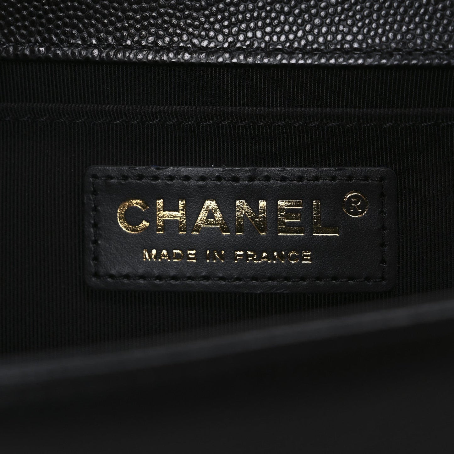 Caviar Quilted Medium Boy Flap Black