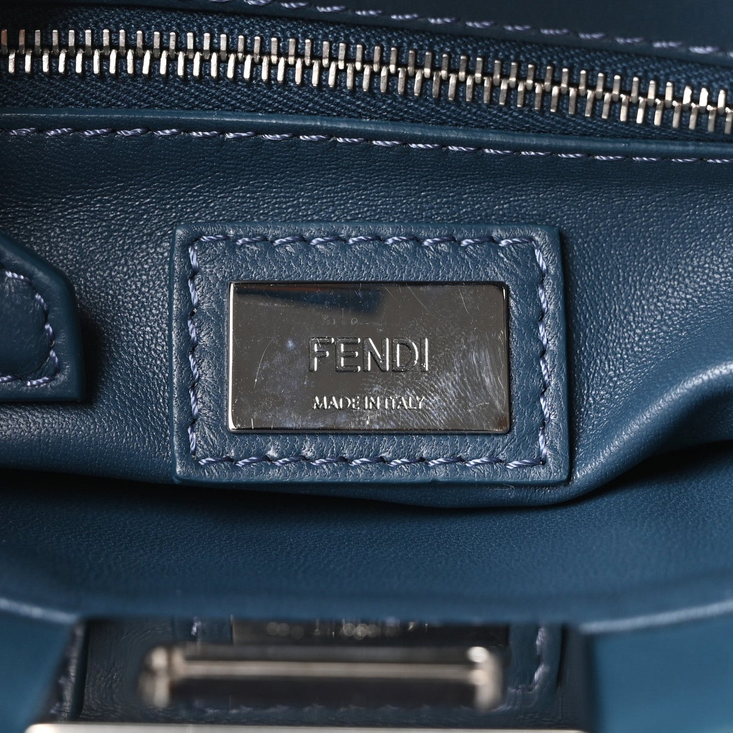 Nappa Mini Peekaboo Iconic Satchel Pavone