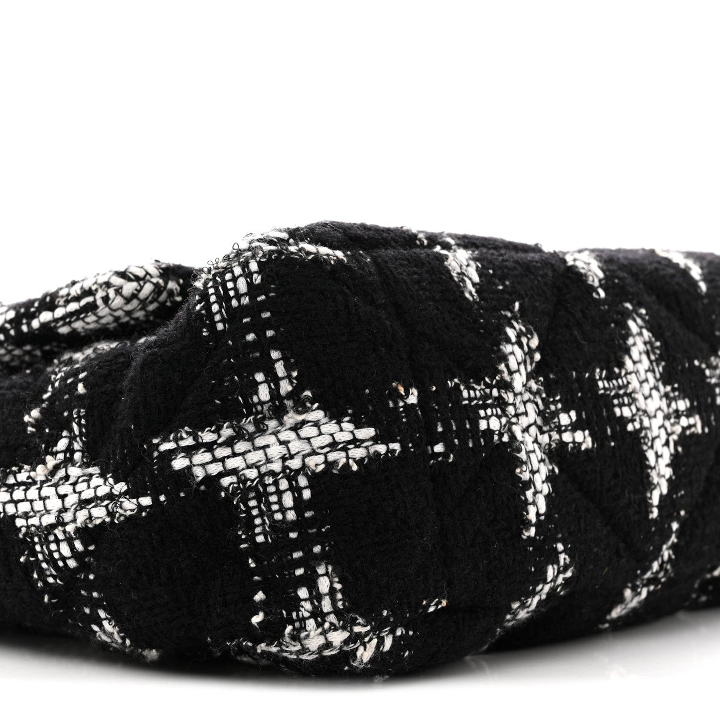 Tweed Quilted Maxi Chanel 19 Flap Black White