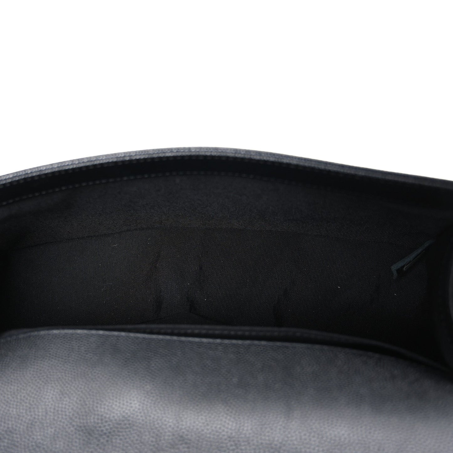 Caviar Quilted Medium Boy Flap Black