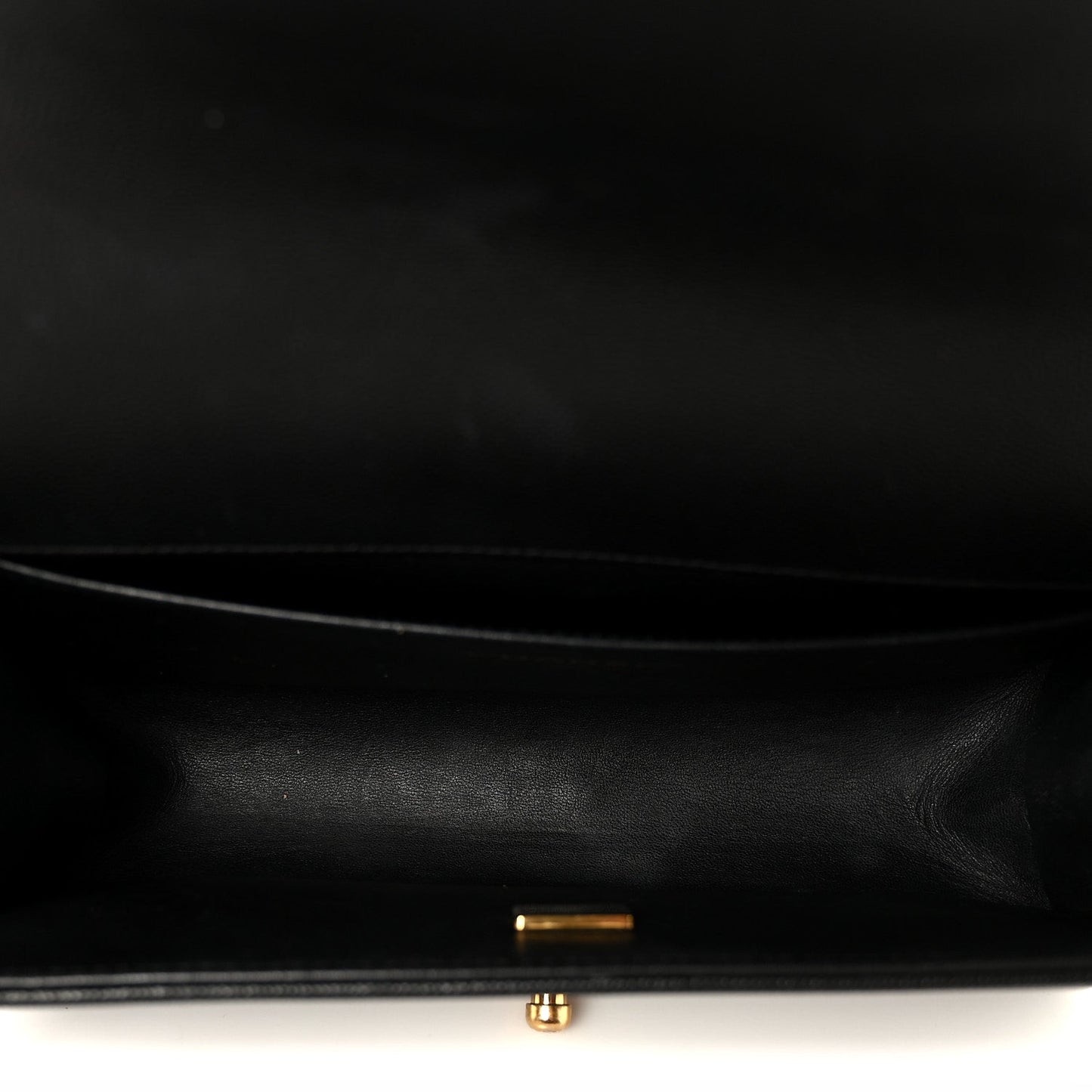 Caviar Quilted Medium Boy Flap Black