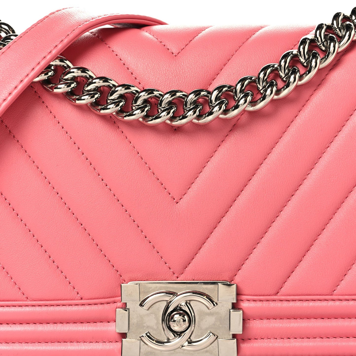 Lambskin Chevron Quilted Medium Boy Flap Pink