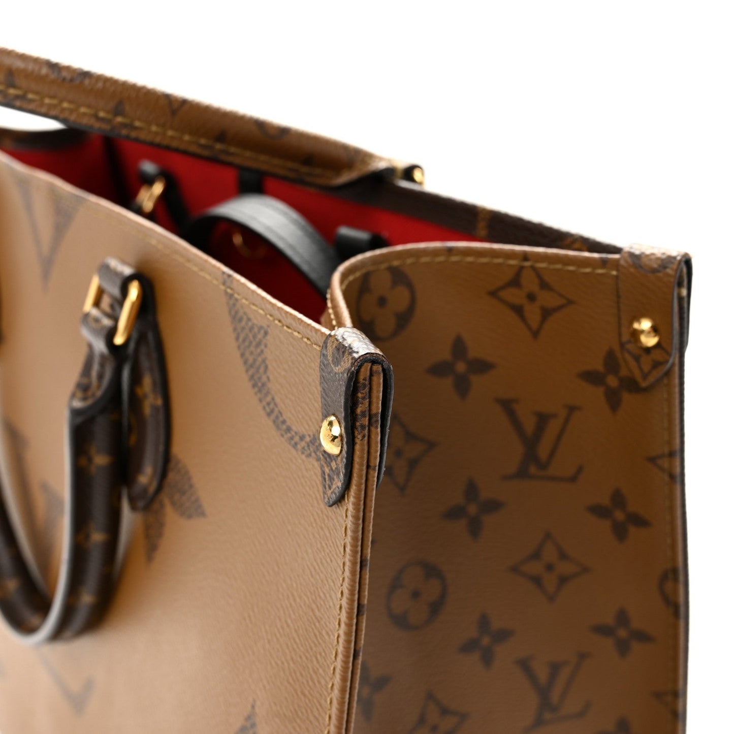 Reverse Monogram Giant Onthego MM