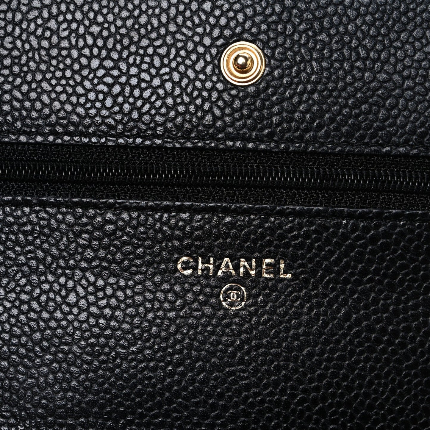 Caviar Quilted Wallet on Chain WOC Black