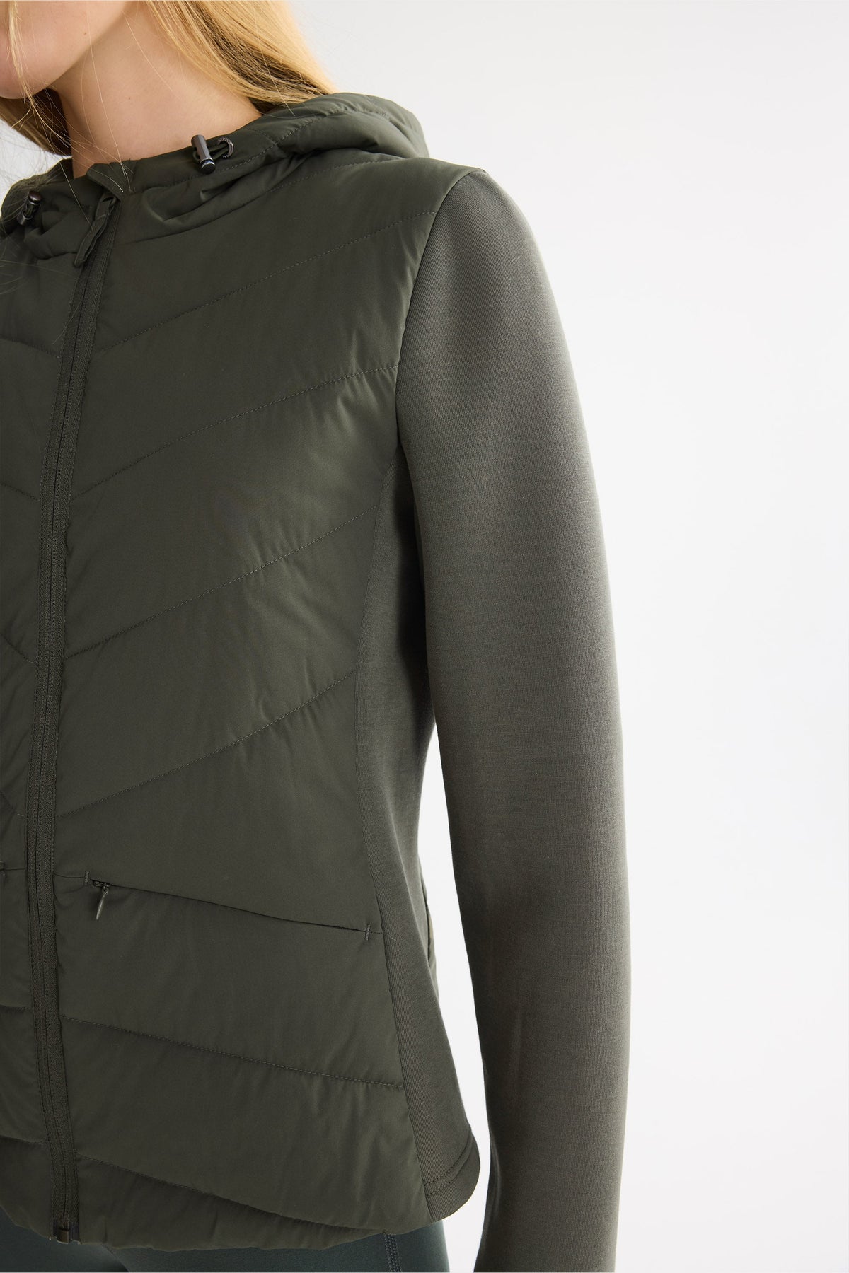 Air-Layer Lightweight Jacket with Hood