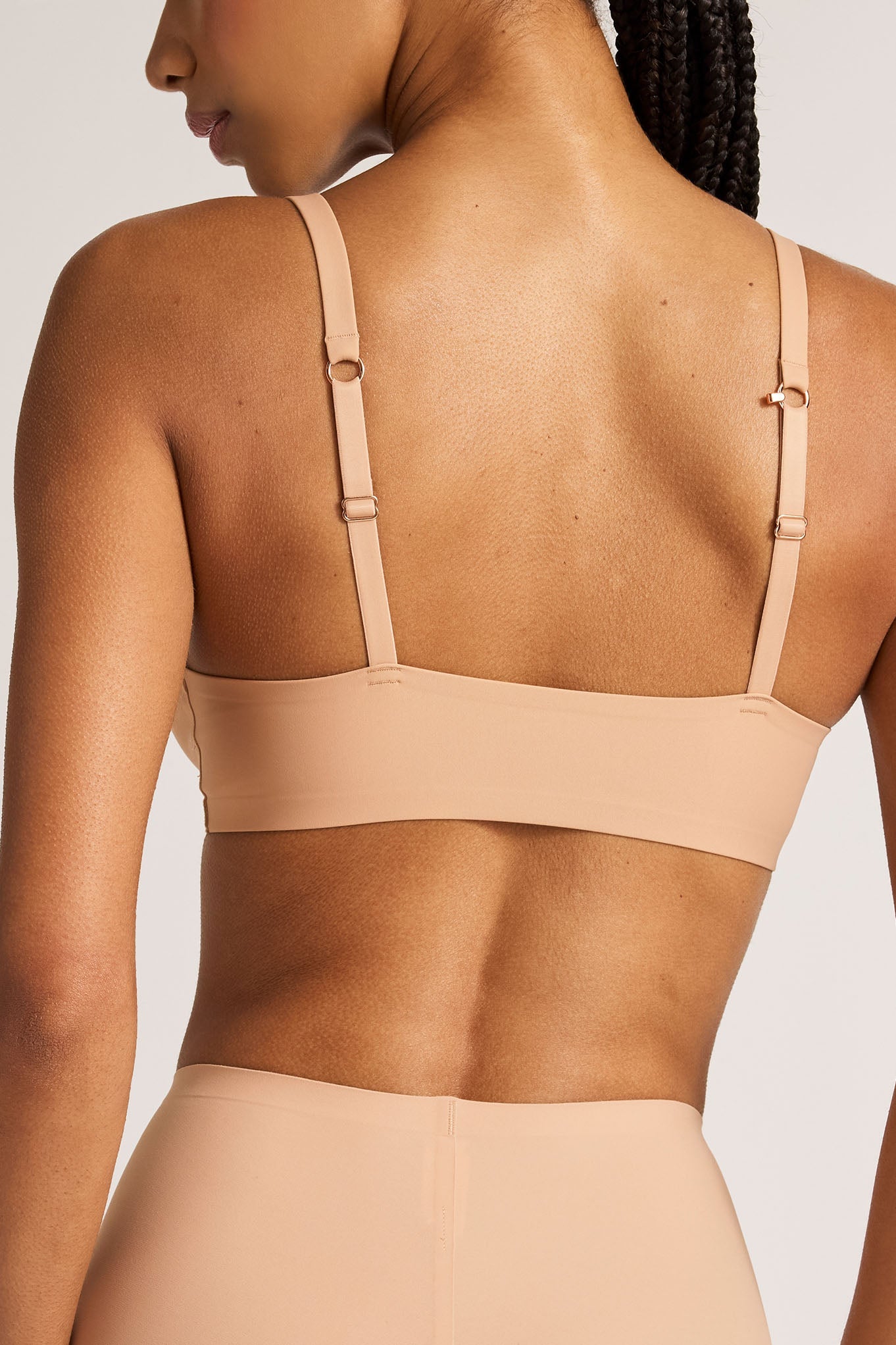 Base Front Close Bra in Buff