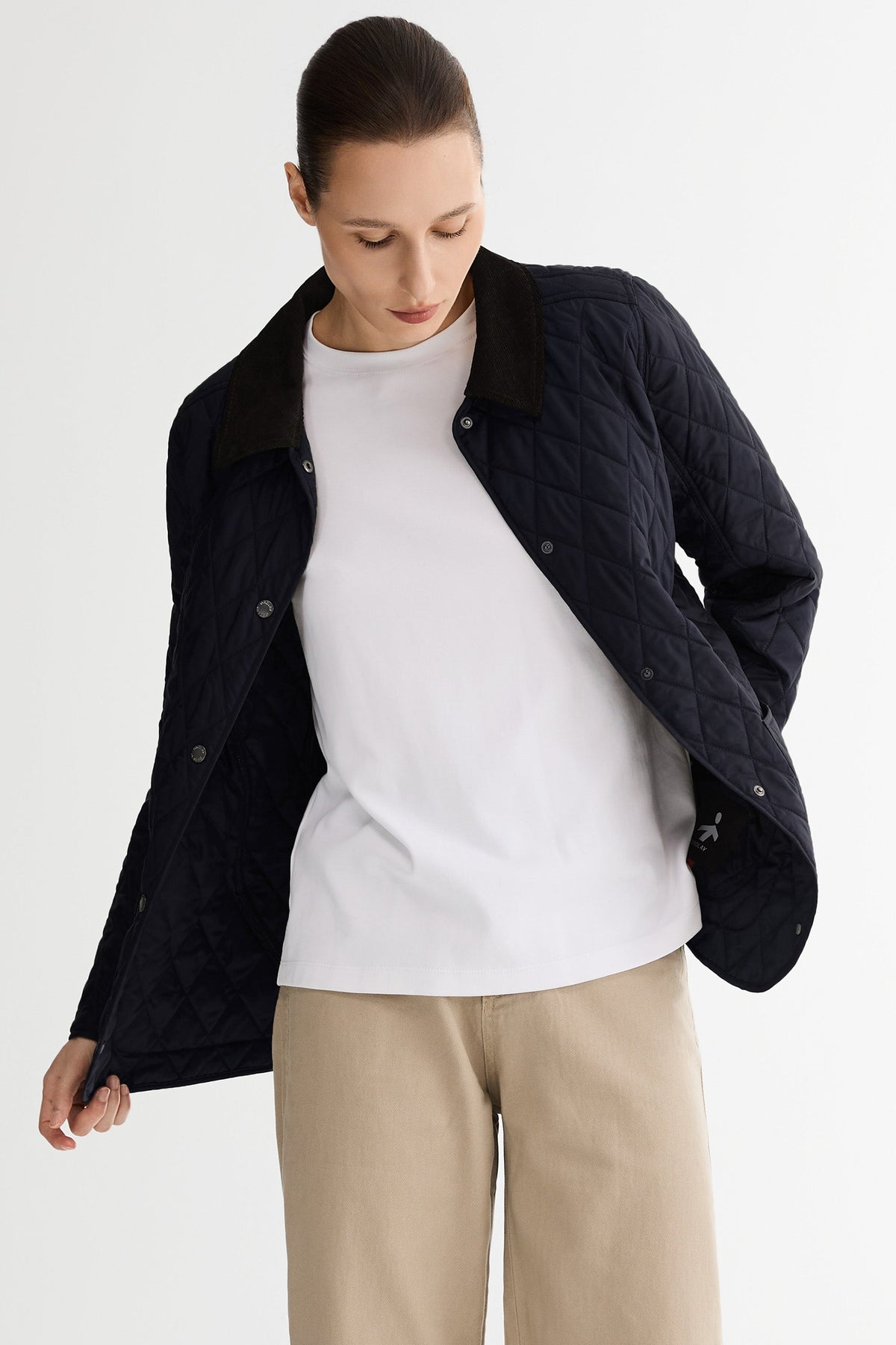 BarnForm Lightweight Heritage Quilted Jacket