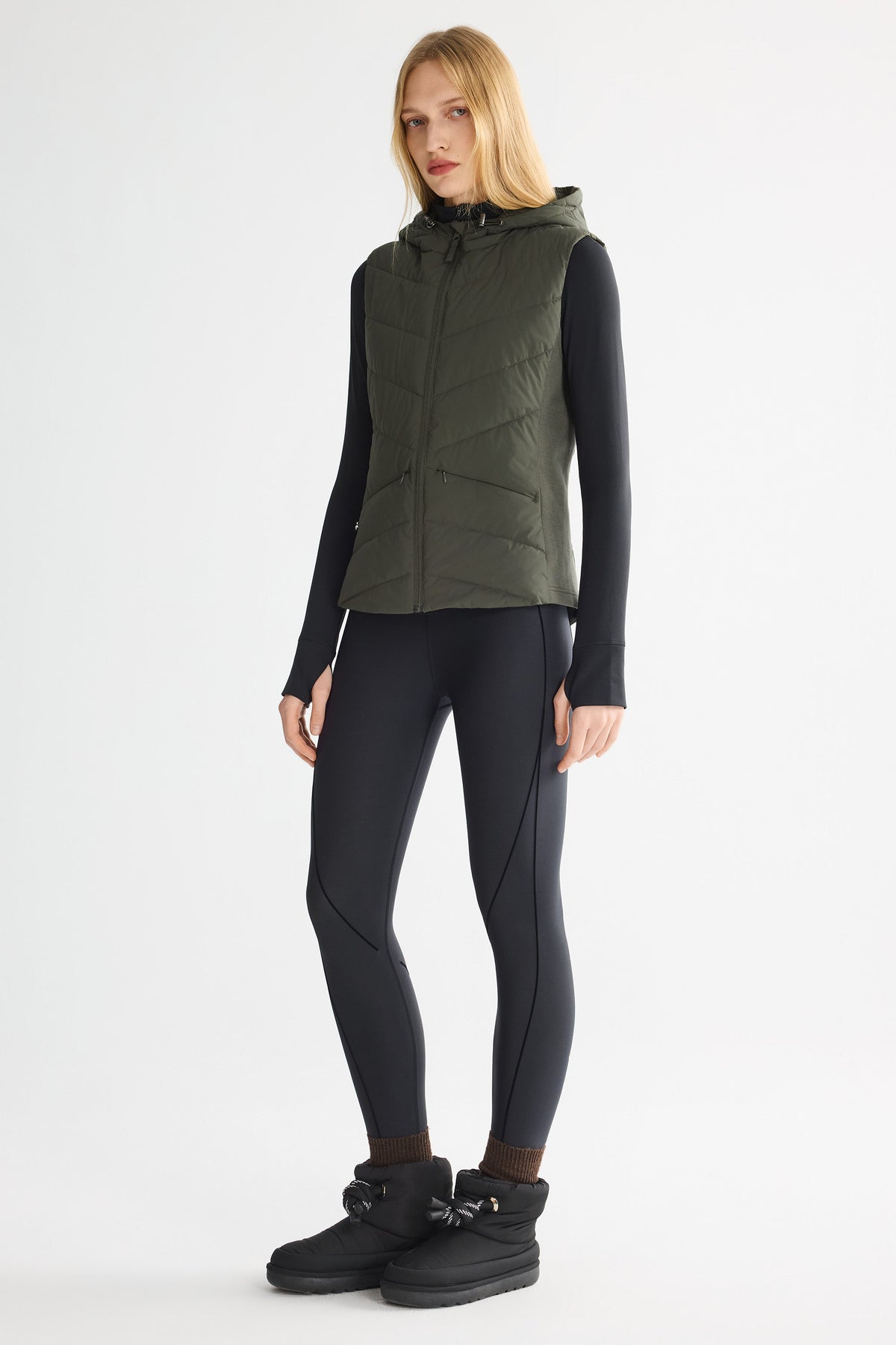 Quilted Vest with Slim-Fit Waist Design