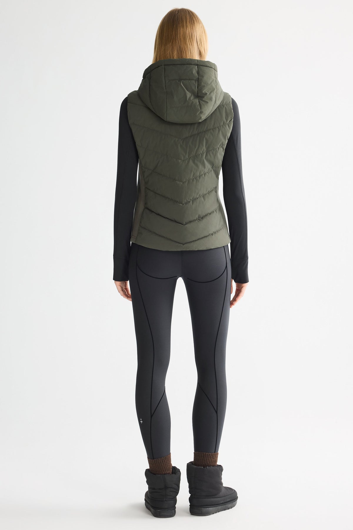 Quilted Vest with Slim-Fit Waist Design