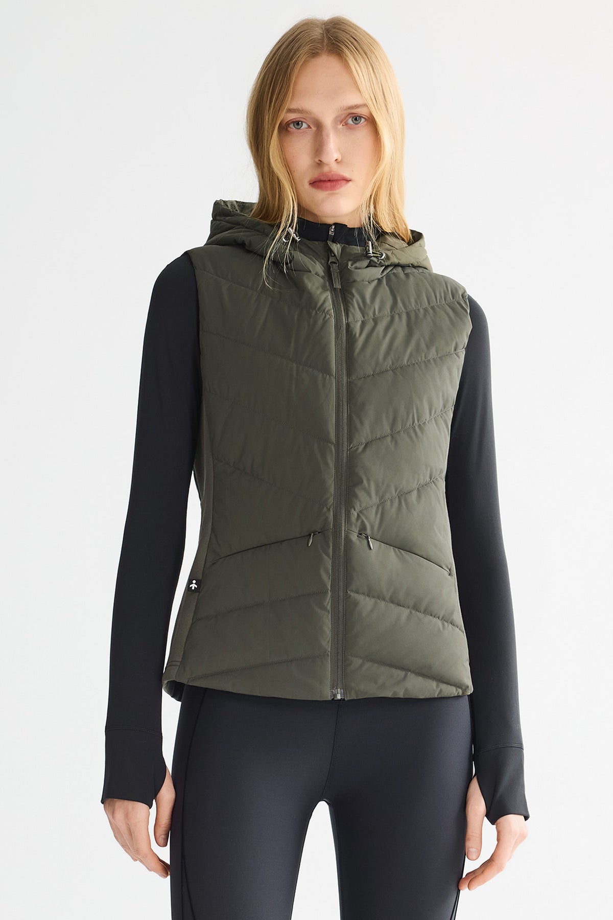 Quilted Vest with Slim-Fit Waist Design