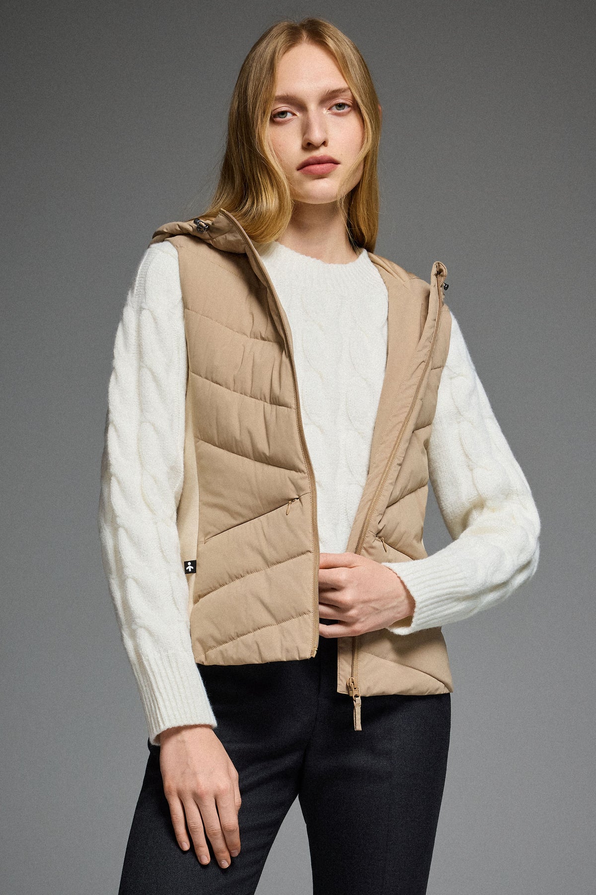 Quilted Vest with Slim-Fit Waist Design