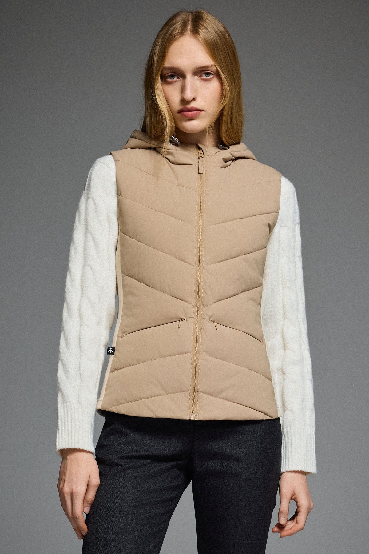 Quilted Vest with Slim-Fit Waist Design