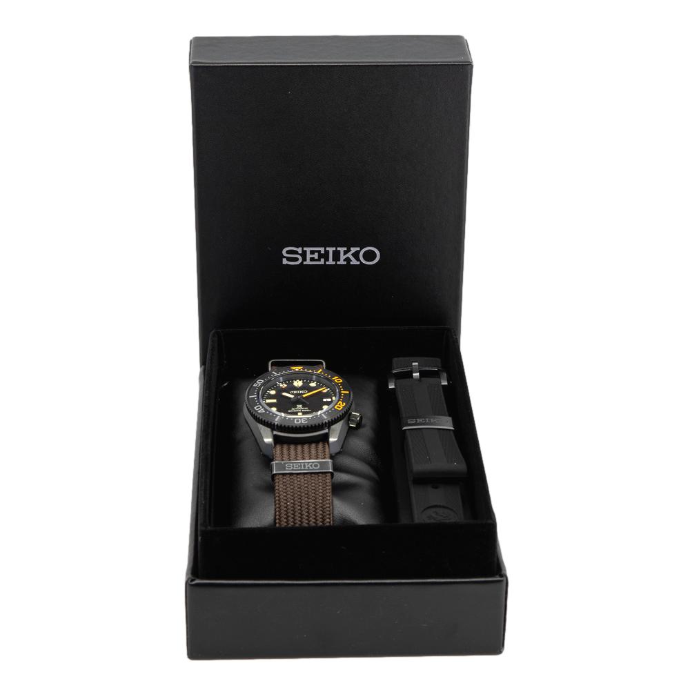 Seiko SPB255J1 Marine Master 200 M Black LT.ED Watch