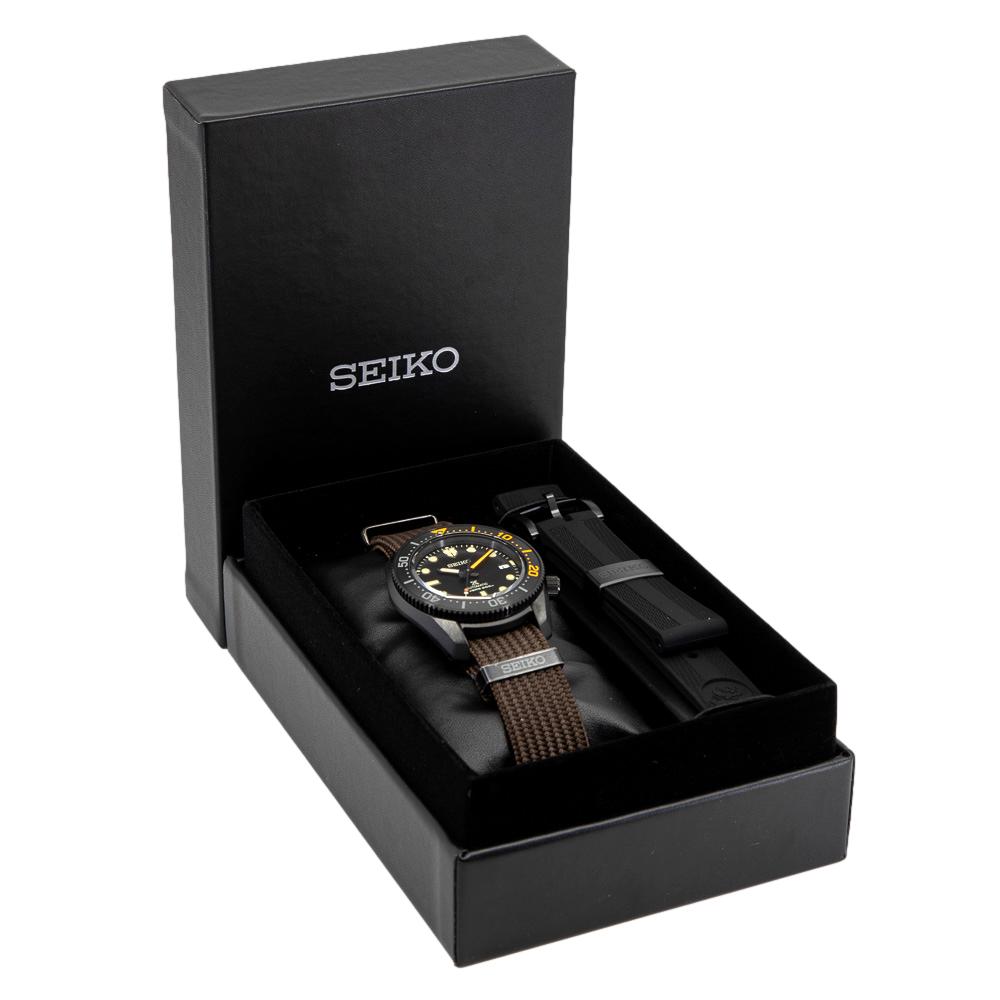 Seiko SPB255J1 Marine Master 200 M Black LT.ED Watch