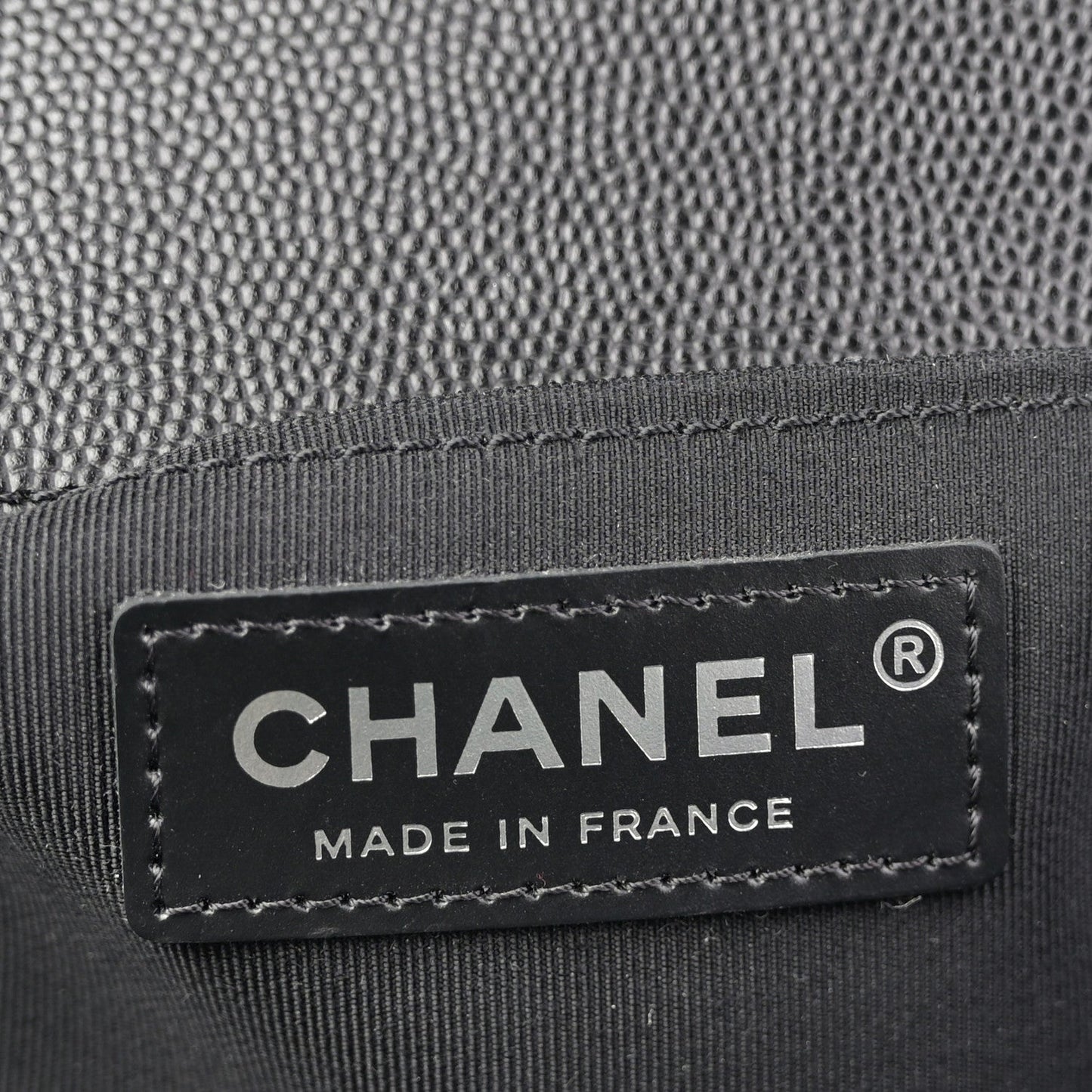 Caviar Quilted Medium Boy Flap Black