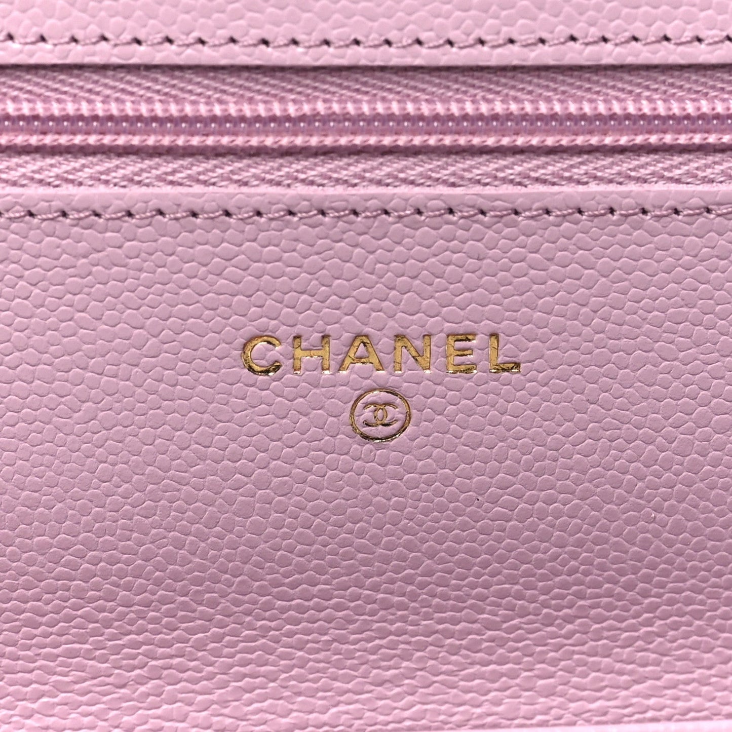 Caviar Quilted Wallet on Chain WOC Light Pink