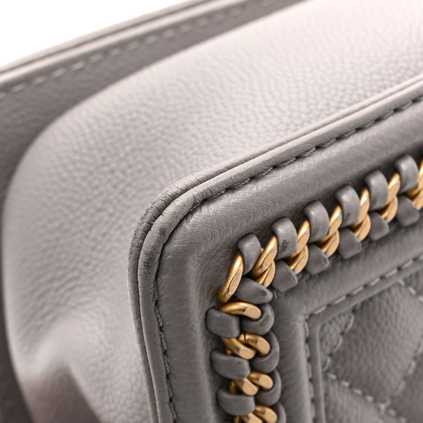 Caviar Quilted Chain Around Medium Boy Flap Grey